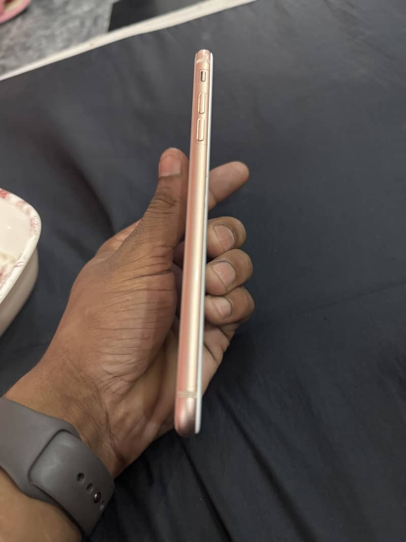 Apple iPhone 8 Plus 1