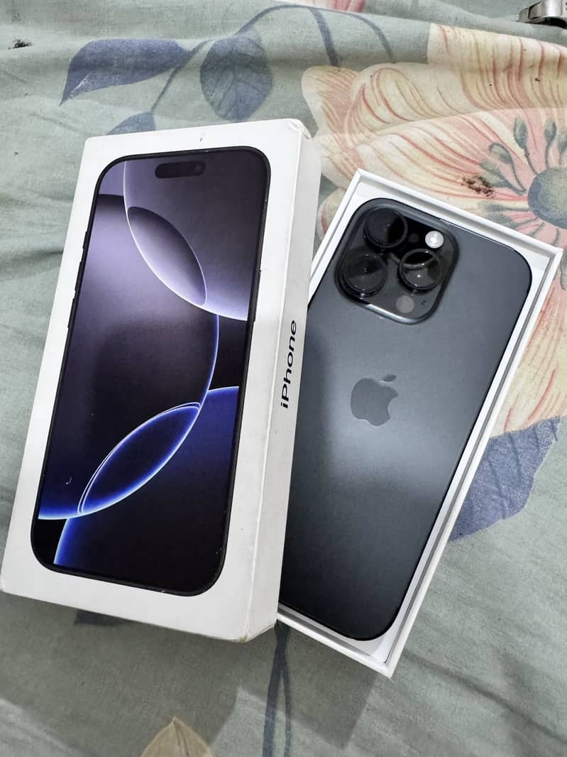 Apple iPhone 16 Pro 4