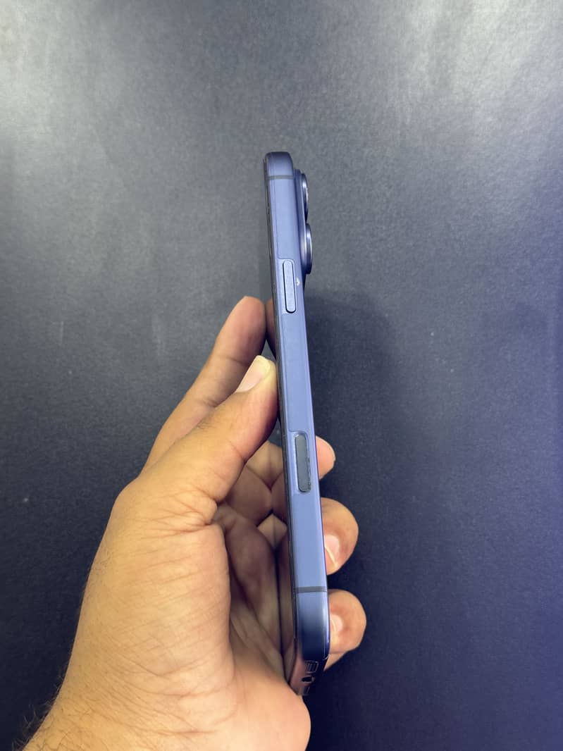 Apple iPhone 17 Pro Max 6