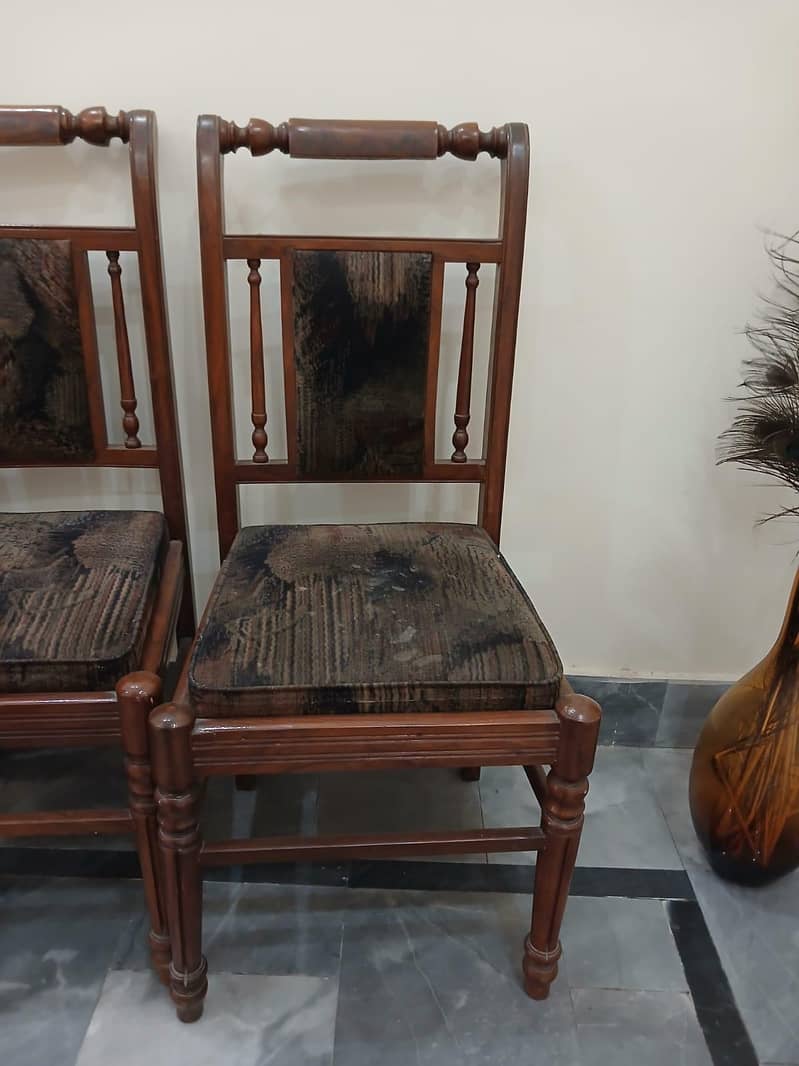 Dining Table and chairs 4