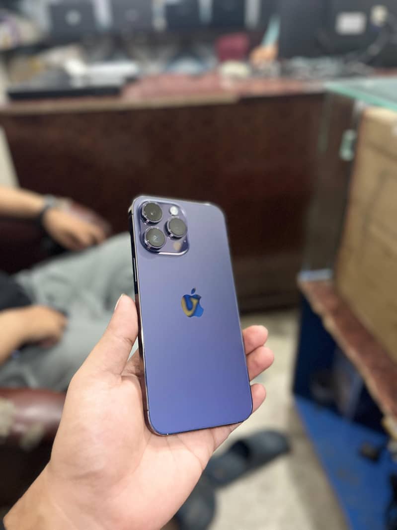 Apple iPhone 14 Pro Max 3