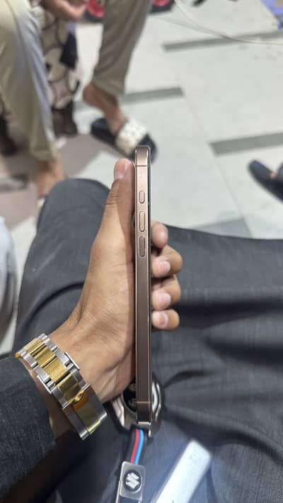 Apple iPhone 16 Pro Max