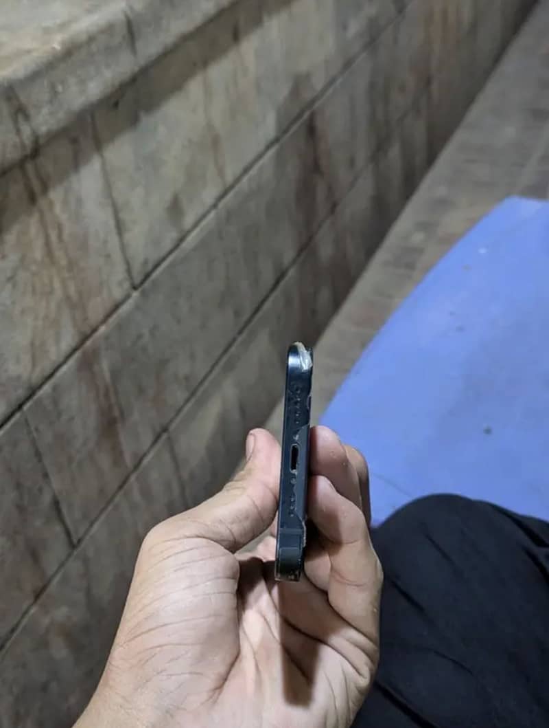Apple iPhone 14 8