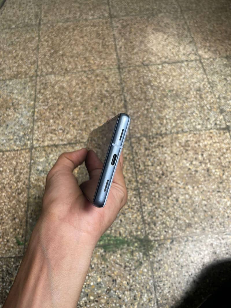 Google Pixel 7a 2