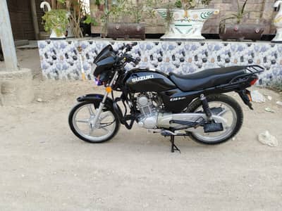 Suzuki GD 110 2017 MODEL Karachi number only WhatsApp