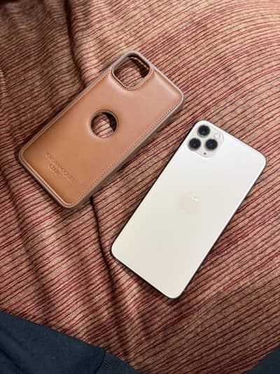 I phone 11 pro max 256gb factory unlock  battery health 91%