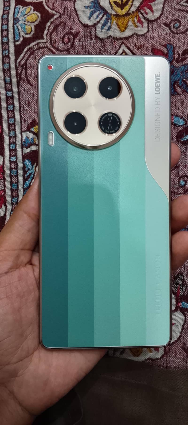 Tecno CAMON 30 7