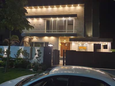 MODERN LUXURY RESIDENCE FOR SALE IN DHA PHASE 8, U BLOCK
