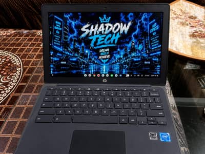 [ HP chromebook 11 g8 ee ] With orignal type-c charger of 30W.