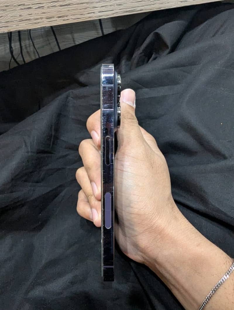 Apple iPhone 14 Pro 3