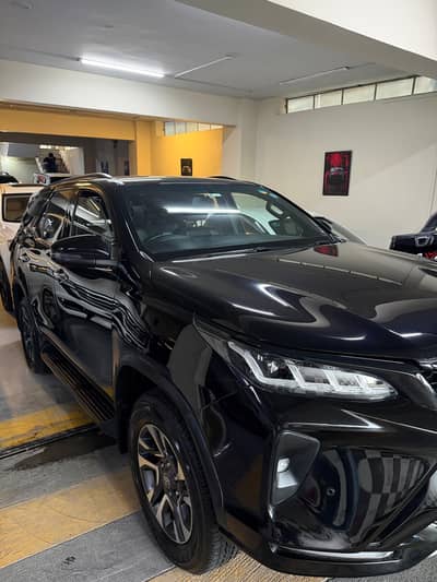 Toyota Fortuner Legender 2022