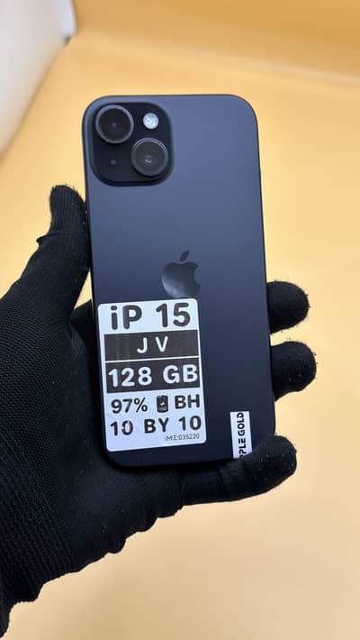 Apple iPhone 15  Jv 128 GB 97% Battery Health 10 by 10