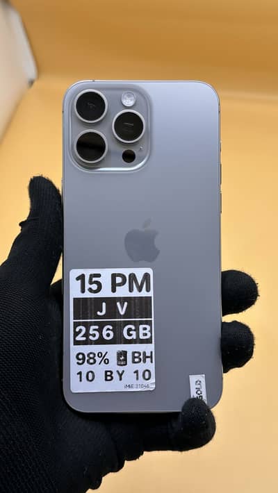 Apple iPhone 15 Pro Max Jv 256 GB 98% Battery Health 10 by 10