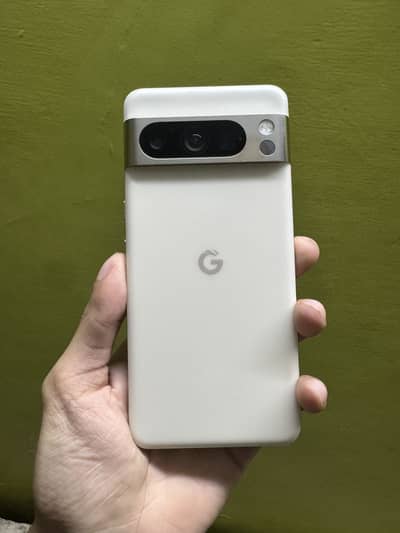 Google Pixel 8 Pro
