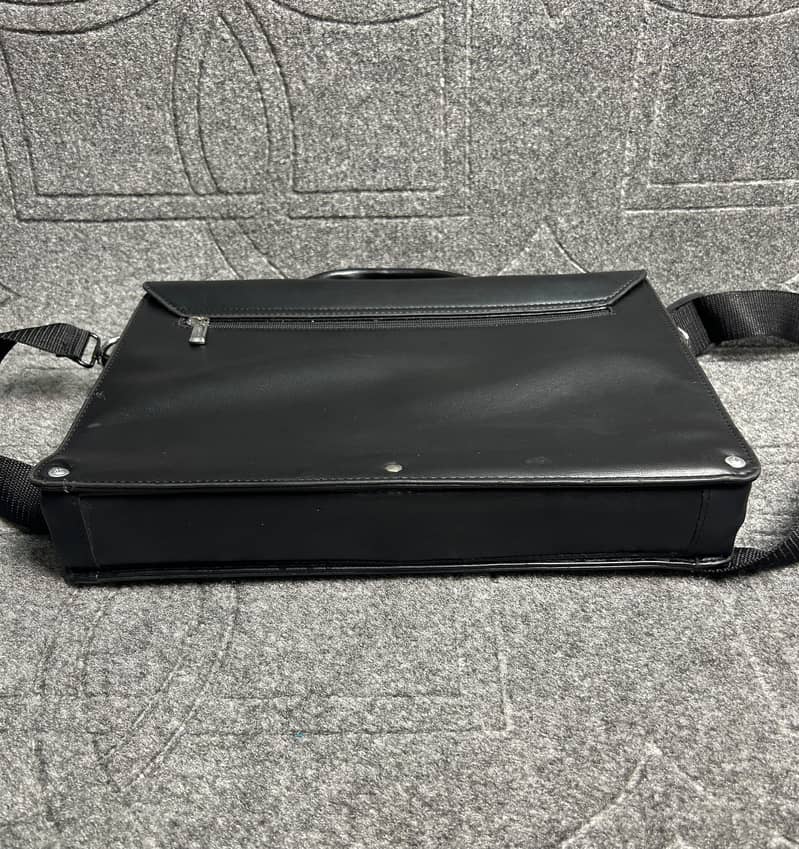 laprop leather bag 7