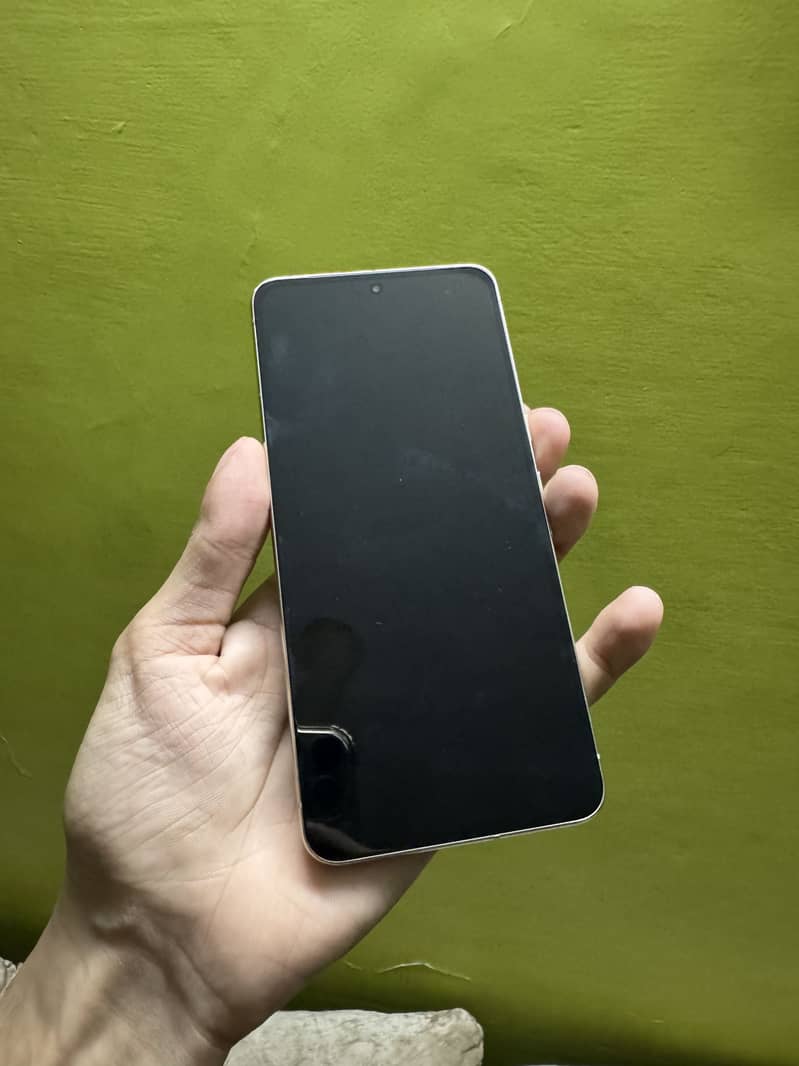 Google Pixel 8 Pro 2