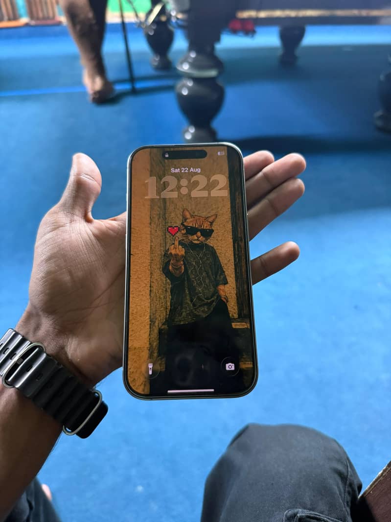Apple iPhone 16 Pro 1