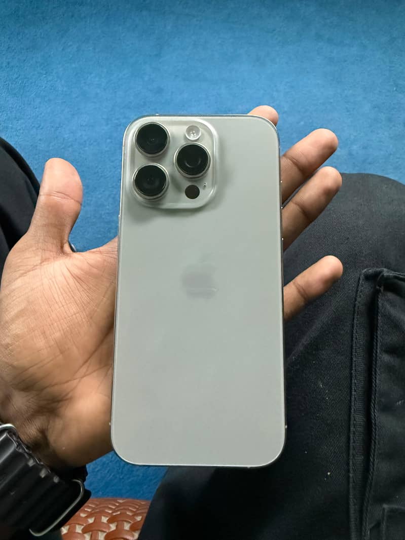 Apple iPhone 16 Pro 5