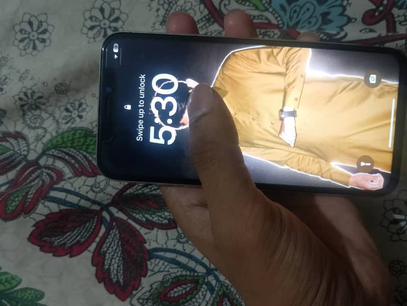 Apple iPhone X 6
