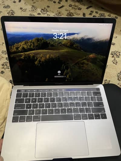 Macbook Pro 2017 (Touch Bar)