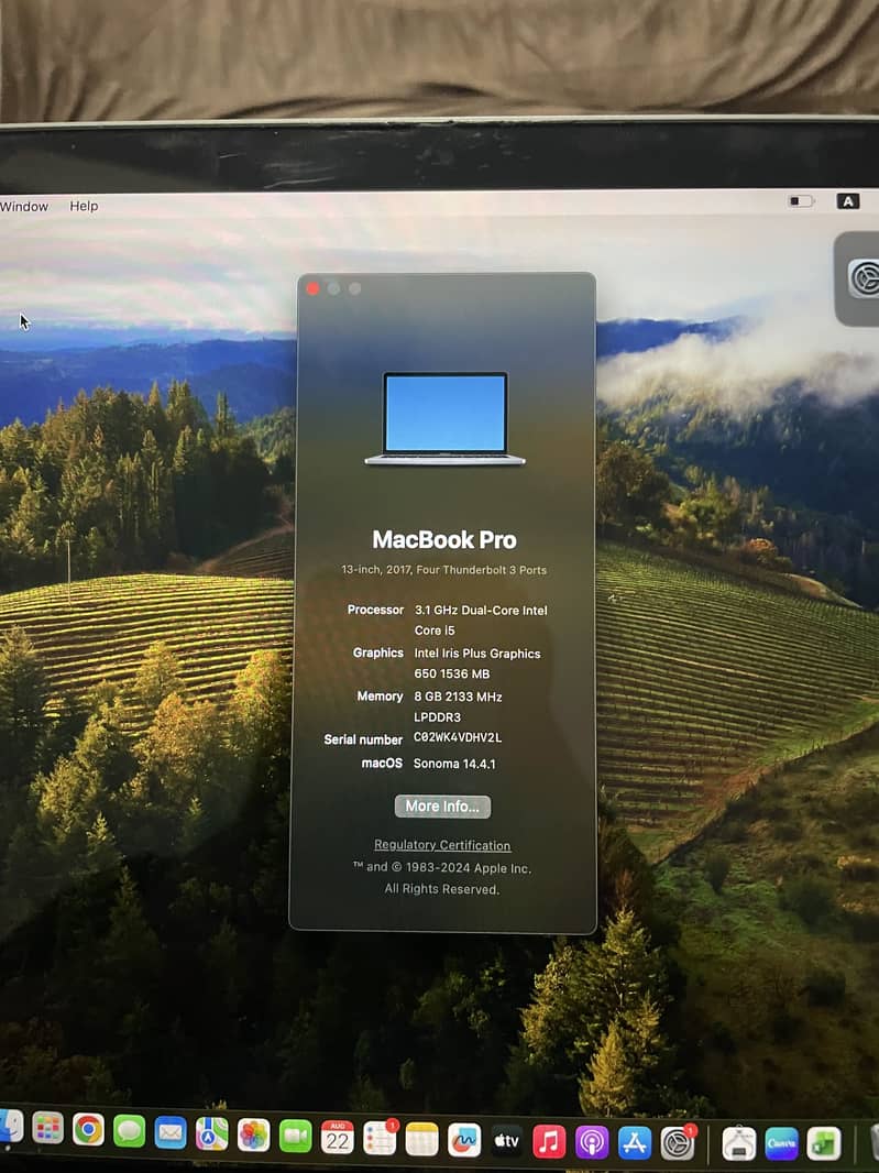 Macbook Pro 2017 (Touch Bar) 1