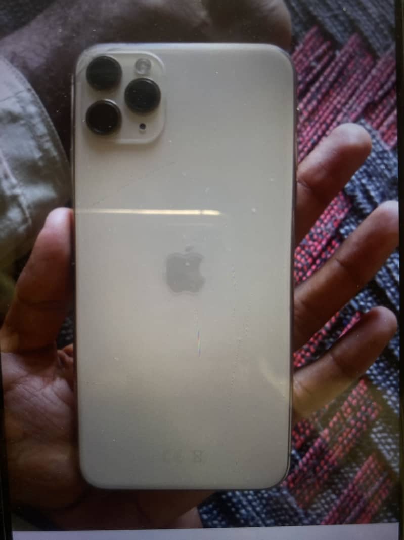 Apple iPhone 11 Pro Max 1