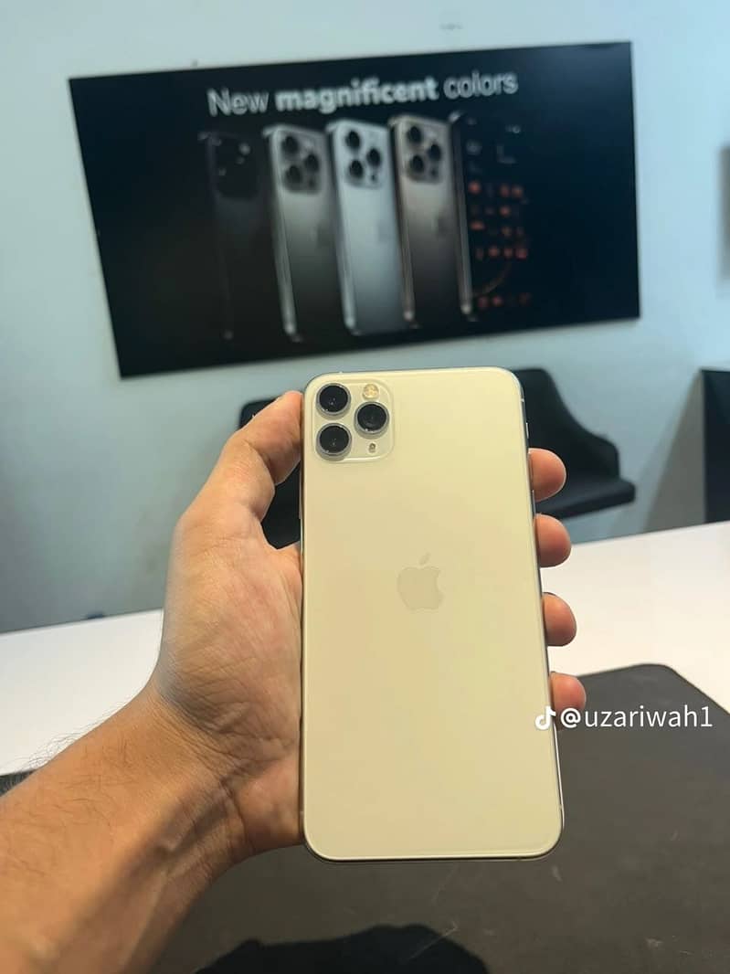 Apple iPhone 11 Pro Max 2