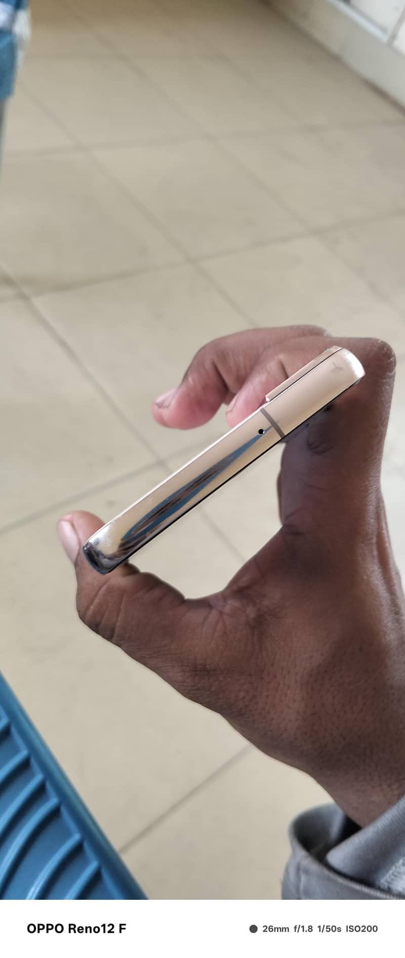 Samsung Mobile S22 2
