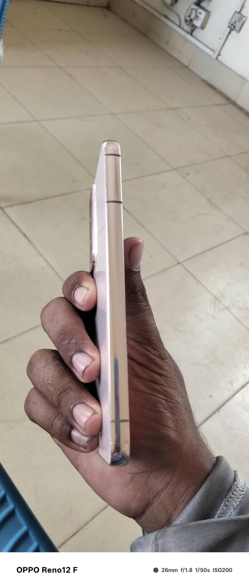 Samsung Mobile S22 3