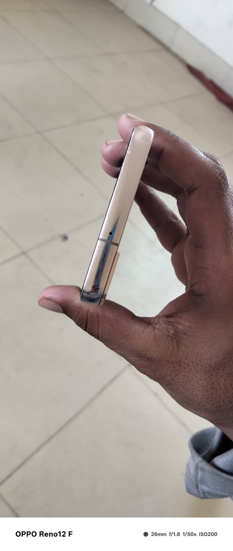 Samsung Mobile S22 4