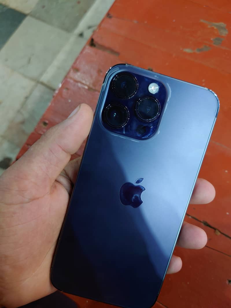Apple iPhone 14 Pro Max 3