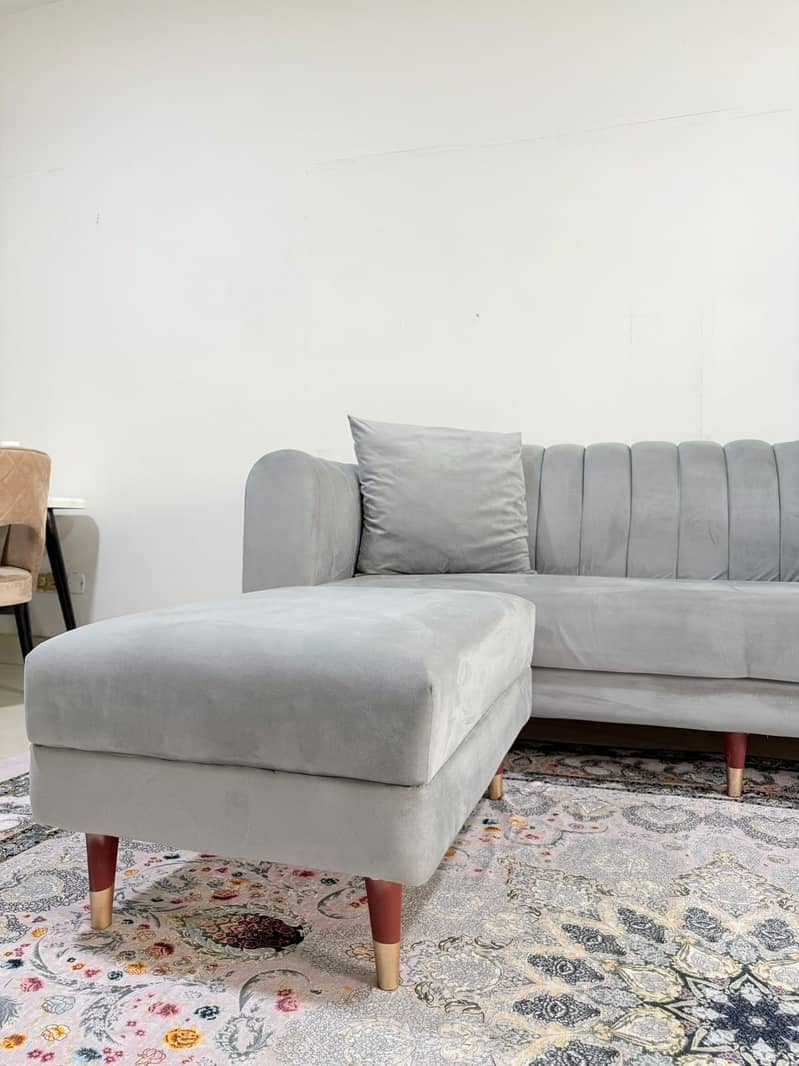 5 seater sofa 0