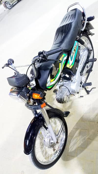 Honda CD-70 2023 model Karachi num 1st owner Genuine condition