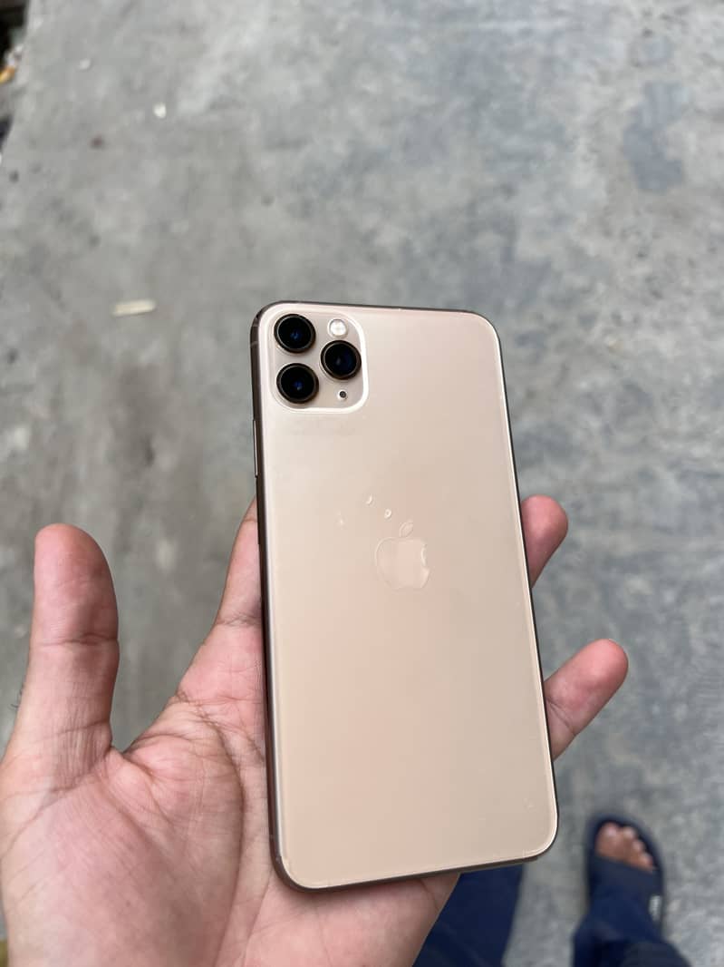 Apple iPhone 11 Pro Max 6