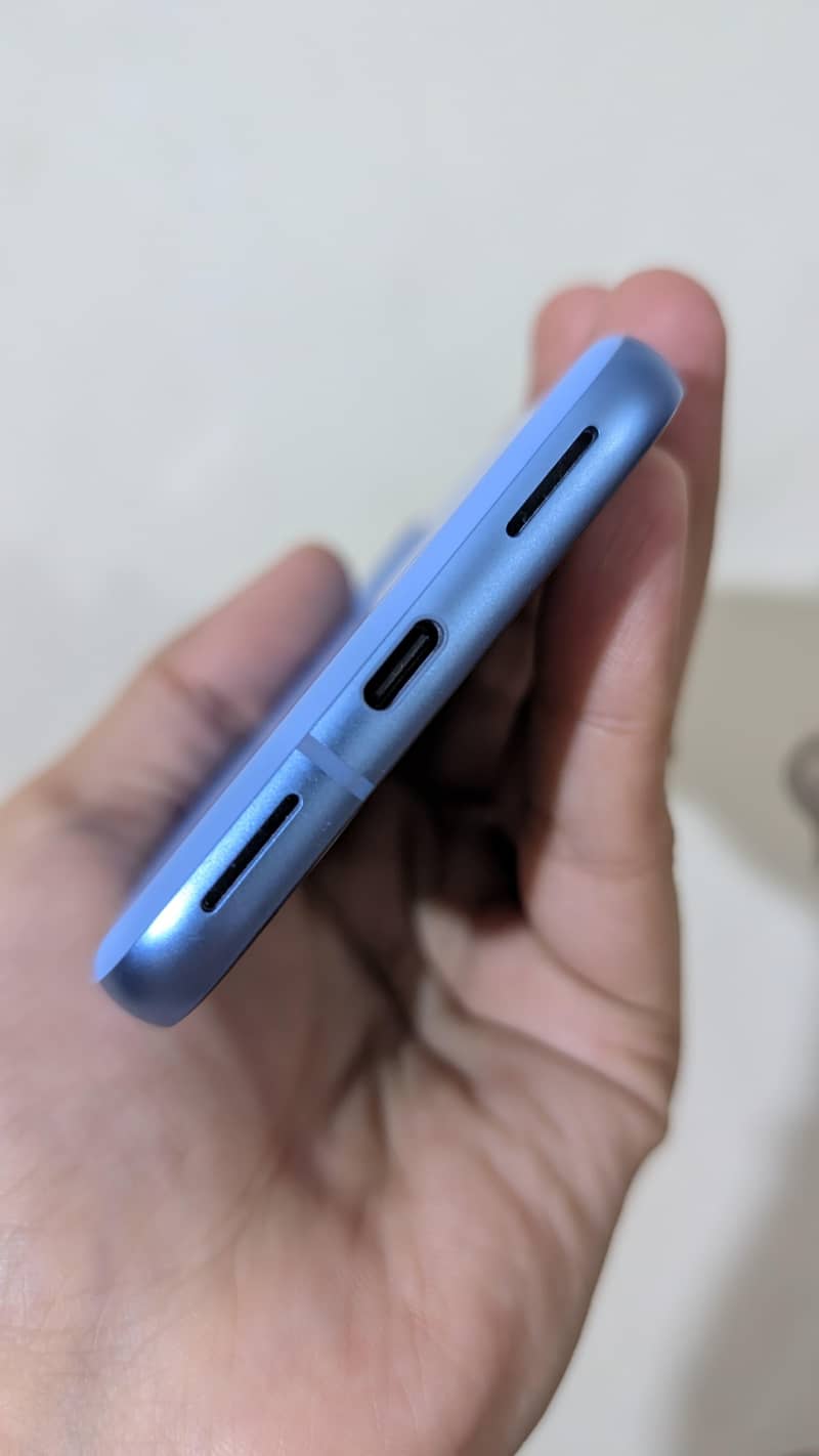 Google Pixel 8a 3