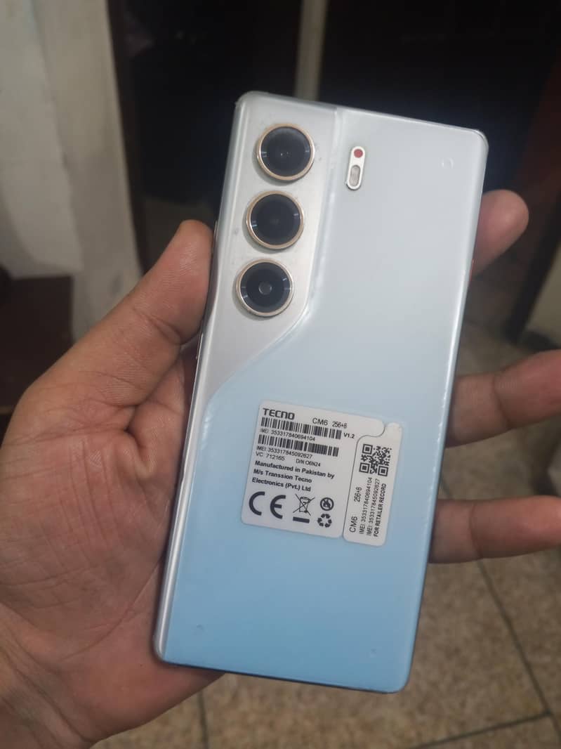 Tecno CAMON 40 Pro 0
