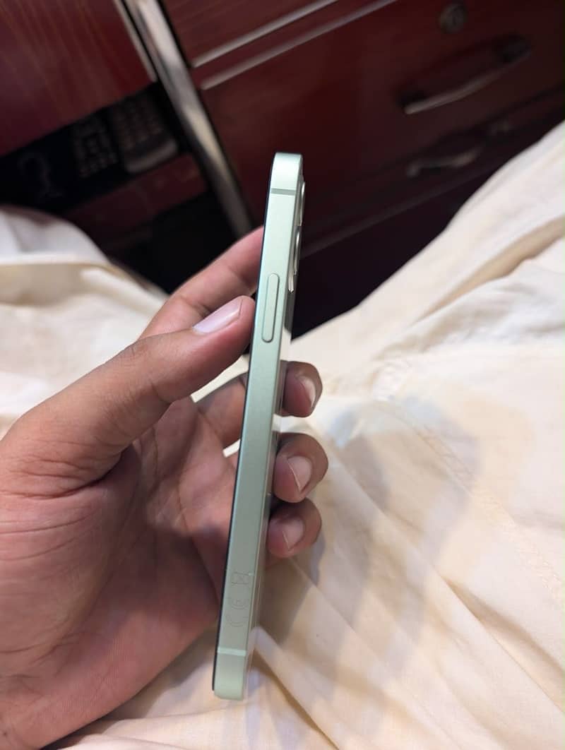 IPhone 12 2