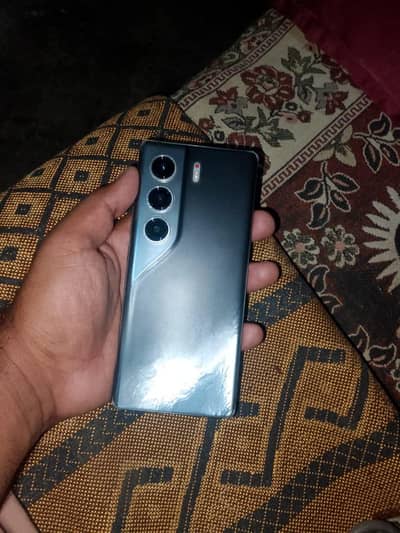 Tecno CAMON 40 Pro