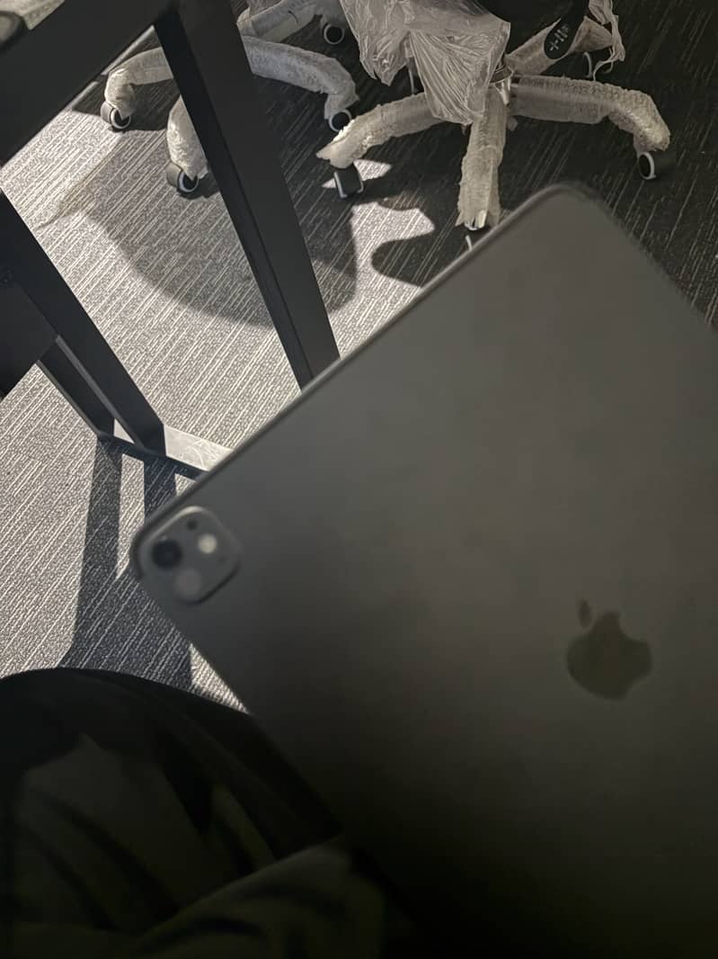 IPAD pro M4 13 inch 2