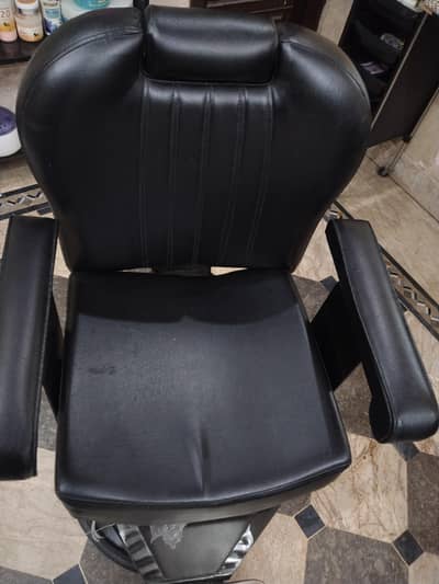 2 Saloon Chairs