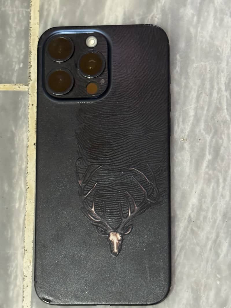 Apple iPhone 15 Pro Max 2