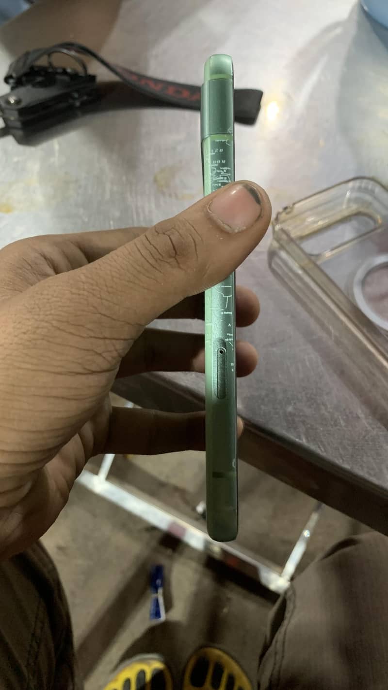 Google Pixel 8a 4