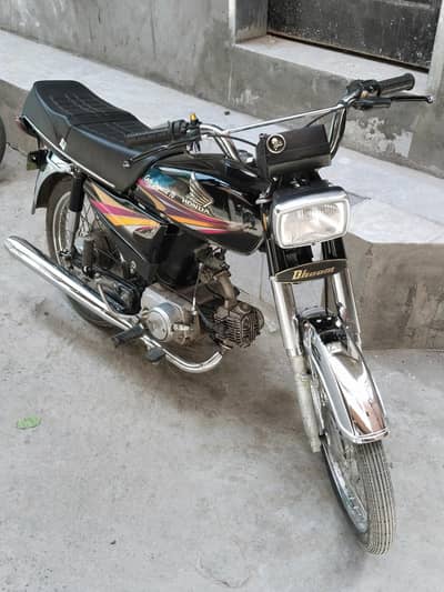 Yamaha Dhoom YD-70