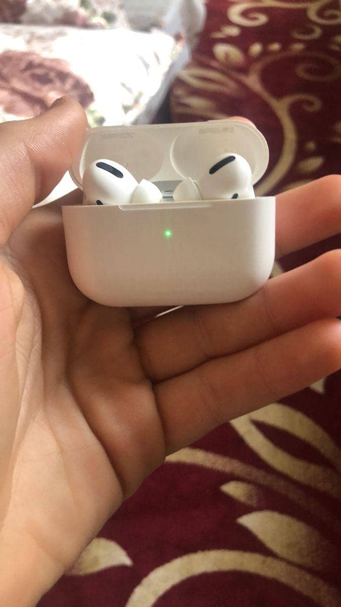Apple iPhone 13 Pro Max 1