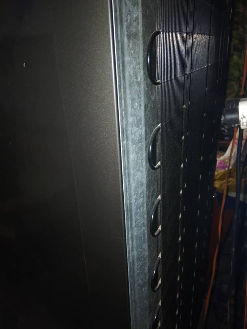 Refrigerator 4
