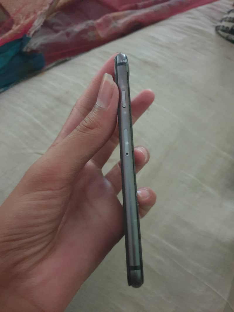 Apple iPhone 8 8