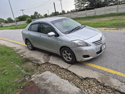 Toyota Belta 2006