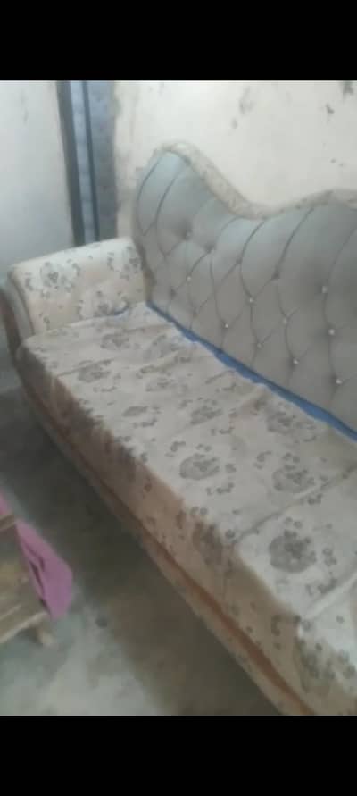 sofa sat