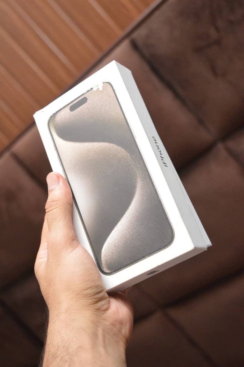 iphone 15 Pro Max 6