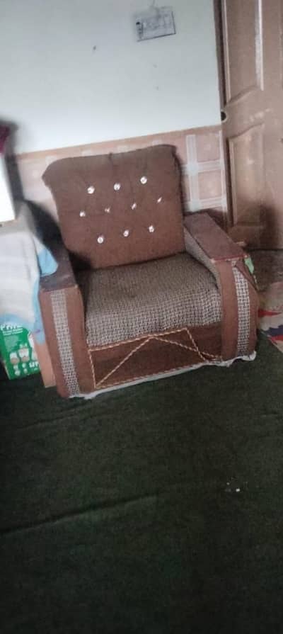 sofas set 5 seater for sale urgen 13500